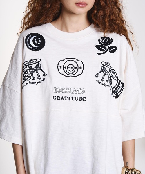 HLAADA(フラーダ)の「HLAADA for ROSEBUD/EMBROIDERY FOOTBALL TEE(Tシャツ/カットソー・レディース・マルチ/ブラック・ONE SIZE)」の20枚目の写真