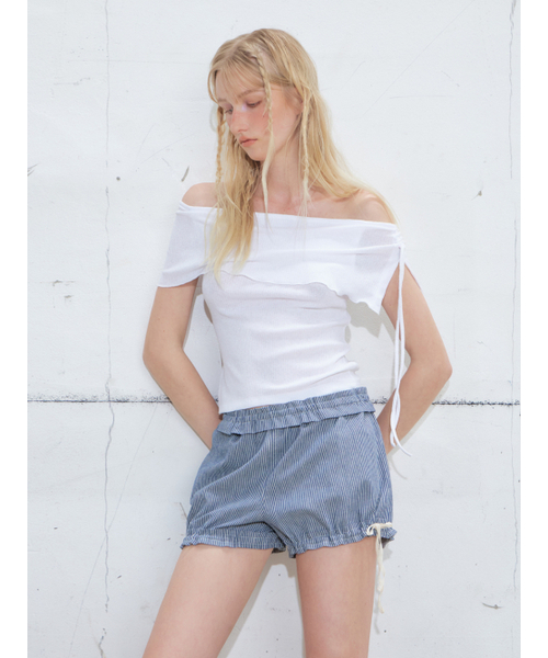 ETMON(エトモン)の「String Off Shoulder T-Shirt, White(Tシャツ/カットソー・レディース・その他・F)」の3枚目の写真