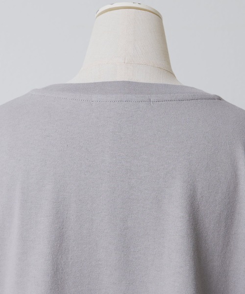 PUAL CE CIN(ピュアルセシン)の「フロッキープリントTシャツ(Tシャツ/カットソー・レディース・ブラウン/ベージュ/グレー・FREE)」の6枚目の写真