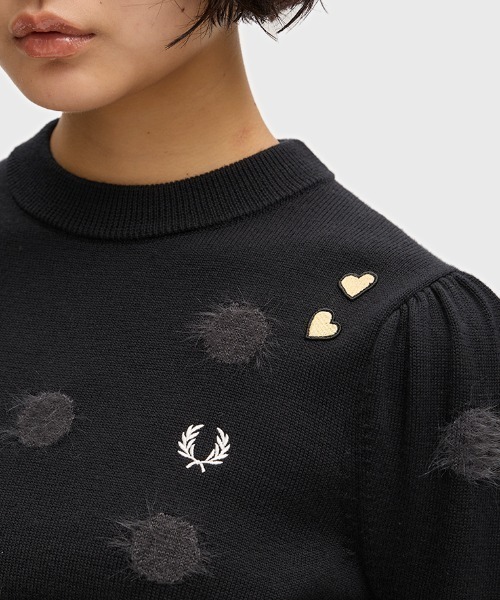 FRED PERRY(フレッドペリー)の「Amy Winehouse Polka Dot Jumper/エイミー・ワインハウス ポルカドットジャンパー(ニット/セーター・レディース・ブラック・10)」の3枚目の写真