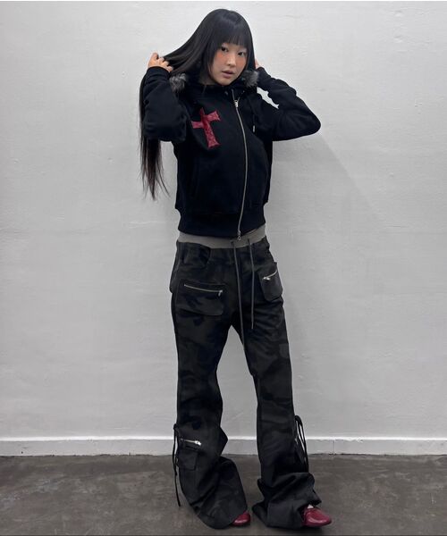 LUVISTRUE(ラヴイズトゥルー)の「GT FUR UNBALANCE HOOD ZIP UP(BLACK)(パーカー・レディース・その他・FREE)」の4枚目の写真