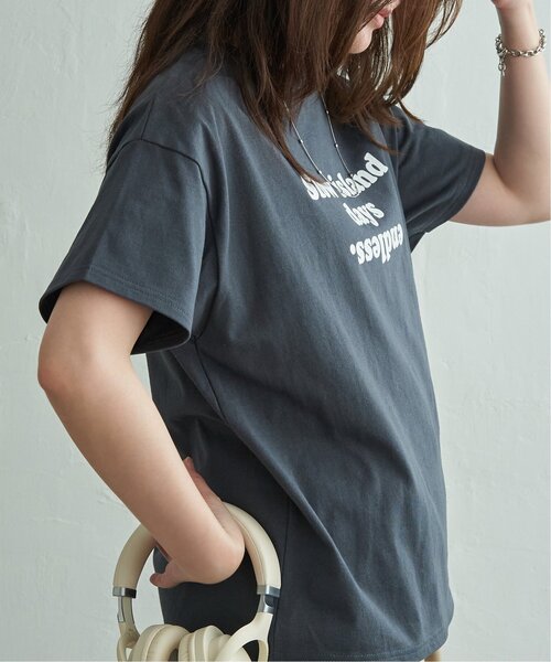 VENCEEXCHANGE(ヴァンスエクスチェンジ)の「フロッキーロゴTシャツ(Tシャツ/カットソー・レディース・オフホワイト/チャコール/ベージュ・FREE)」の7枚目の写真