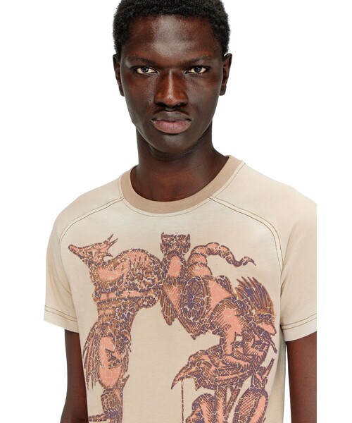 DIESEL(ディーゼル)の「メンズ Tシャツ T-LOJA T-SHIRT(Tシャツ/カットソー・メンズ・ライトブラウン・LARGE/MEDIUM/SMALL/X-SMALL/XX-LARGE)」の3枚目の写真