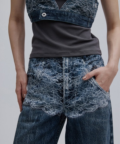 Ameri(アメリ)の「FAKE DENIM DOUBLE WAIST PANTS(その他パンツ・レディース・ボルドー/ブルー・26inch/24inch/25inch)」の4枚目の写真