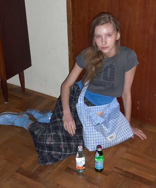 MAISON CREME（メゾンクレム）の「Check frill reversible bag _ Gingham babyblue（メッセンジャーバッグ・レディース・その他・FREE）」の2枚目の写真