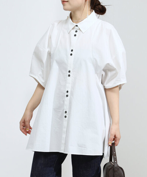 Firsthand(ファーストハンド)の「Firsthand/ファーストハンド 切替デザイン バルーンスリーブシャツ / 5分袖 ブラウス(シャツ/ブラウス・レディース・ホワイト/サックスブルー/ブラック・FREE)」の1枚目の写真