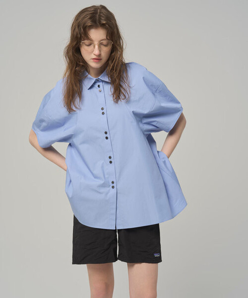 Firsthand(ファーストハンド)の「Firsthand/ファーストハンド 切替デザイン バルーンスリーブシャツ / 5分袖 ブラウス(シャツ/ブラウス・レディース・ホワイト/サックスブルー/ブラック・FREE)」の3枚目の写真