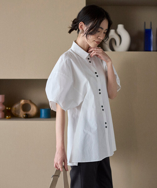 Firsthand(ファーストハンド)の「Firsthand/ファーストハンド 切替デザイン バルーンスリーブシャツ / 5分袖 ブラウス(シャツ/ブラウス・レディース・ホワイト/サックスブルー/ブラック・FREE)」の9枚目の写真