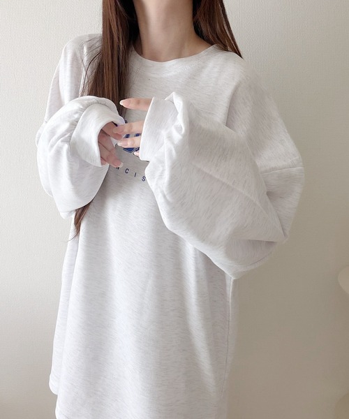 Nana(ナナ)の「カレッジロゴ オーバーサイズロンT(Tシャツ/カットソー・レディース・ブルー/ホワイト・FREE)」の18枚目の写真