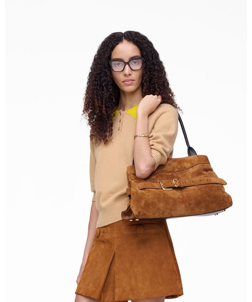 MARC JACOBS(マークジェイコブス)の「THE SUEDE DAKOTA SATCHEL/ザ スエード ダコタ サッチェル(ショルダーバッグ・レディース・ブラウン/ダークブラウン/プラム・ONE SIZE)」の10枚目の写真