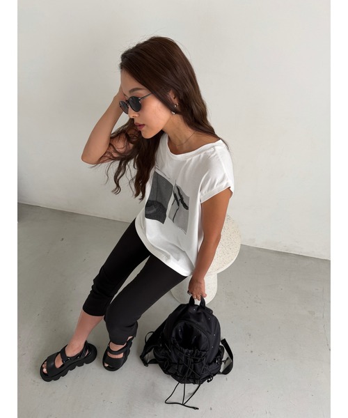 TRUNC(トランクエイティーエイト)の「2Way Photo Print French Sleeve Tee(Tシャツ/カットソー・レディース・オフホワイト/ブラック・FREE)」の15枚目の写真