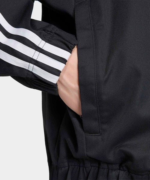 adidas(アディダス)の「SST アディカラー クラシック コットン ツイル トラックトップ / ジャージ / トラックジャケット / アディダスオリジナルス adidas Originals(ジャージ・メンズ・ブラック・SMALL/X-LARGE/X-SMALL/XX-LARGE/LARGE/3XL/MEDIUM)」の4枚目の写真