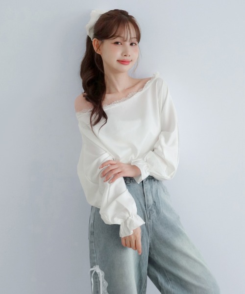 by muni:r(バイ ムニール)の「サテンレースオフショルボリュームスリーブブラウス/2026 AW COLLECTION(シャツ/ブラウス・レディース・ホワイト/ブラック・FREE)」の12枚目の写真