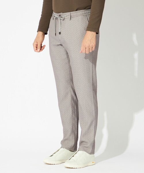 EPOCA UOMO(エポカウォモ)の「凹凸ジャカードパンツ(その他パンツ・メンズ・ライトグレー/ダークネイビー・48/46)」の6枚目の写真