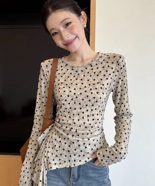 CHEER（チアー）の「サイドギャザーフリル ハート柄シアートップス（Tシャツ/カットソー・レディース・ブラウン/アイボリー・FREE）」の13枚目の写真
