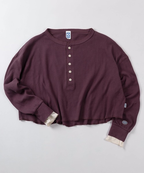 DISCUS(ディスカス)の「【71】【DISCUS/ディスカス】レディース ワッフル ヘンリーネック ロンT/袖フェイクレイヤード Tシャツ/裾ラウンド/前後差シルエット/綿100%(Tシャツ/カットソー・レディース・ブラック/オートミール/プラム・M)」の3枚目の写真