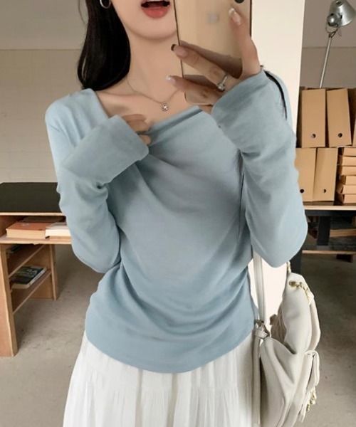 semplice(センプリチェ)の「カットソー【韓国ファッション】(Tシャツ/カットソー・レディース・キャメル/ブラック/ベージュ/ブルー/ピンク・F)」の17枚目の写真