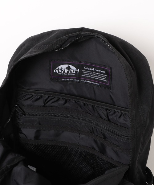 Gramicci(グラミチ)の「【RE】【GRAMICCI(グラミチ) 】TRAIL DAY PACK 25L(バックパック/リュック・メンズ・ブラック・FREE)」の3枚目の写真