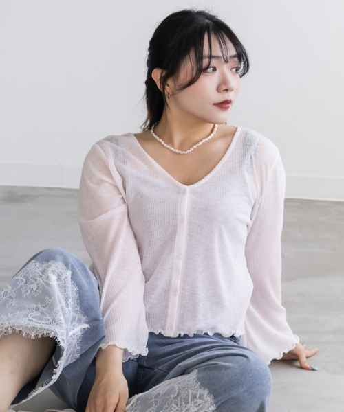 CLETTE(クレット)の「ベルスリーブシアーカーディガン(カーディガン/ボレロ・レディース・ブラック/オフホワイト/ピンク・LL/3L/4L)」の3枚目の写真