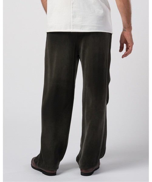 wjk（ダヴルジェイケイ）の「cupro vintage knee tuck easy pants（その他パンツ・メンズ・ブラック/ダークカーキ・X-LARGE/LARGE/MEDIUM/SMALL）」の14枚目の写真