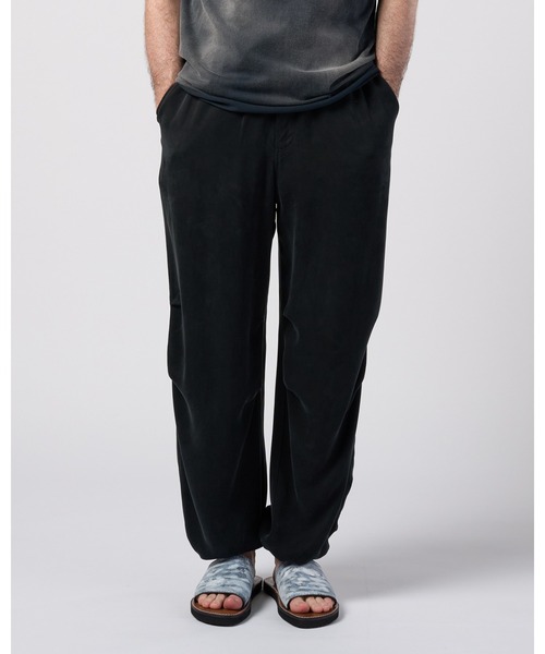 wjk（ダヴルジェイケイ）の「cupro vintage knee tuck easy pants（その他パンツ・メンズ・ブラック/ダークカーキ・X-LARGE/LARGE/MEDIUM/SMALL）」の22枚目の写真