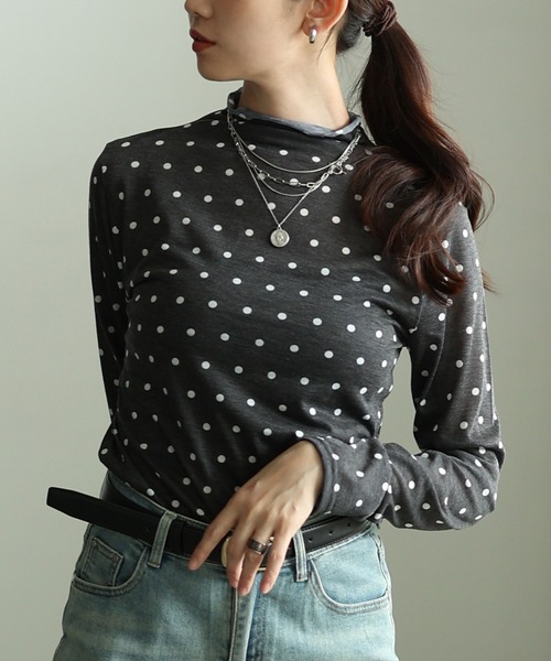 Sawa a la mode(サワアラモード)の「ドット柄シアーハイネックトップス(Tシャツ/カットソー・レディース・ブラック/オフホワイト・FREE)」の2枚目の写真