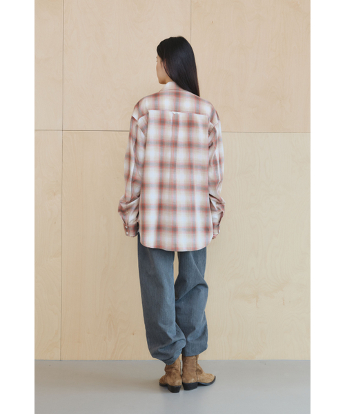 KUME(クメ)の「Cotton Checked Shirt with Embroidered Pocket, Red(シャツ/ブラウス・レディース・その他・MEDIUM)」の3枚目の写真