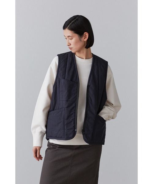 YLEVE(イレーヴ)の「LAVENHAM × YLEVE / REVERSIBLE ZIP FRONT GILET(ブルゾン・レディース・ネイビー・1)」の18枚目の写真