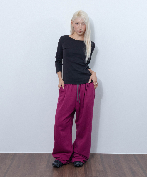 CHICKS（チックス）の「ラウンドネック7分袖スリムTシャツ ブラック（Tシャツ/カットソー・レディース・ブラック・ONE SIZE）」の2枚目の写真