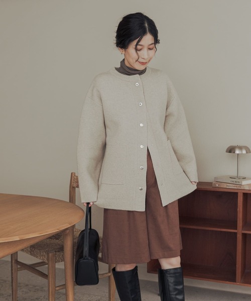 URBAN RESEARCH DOORS(アーバンリサーチドアーズ)の「ハミルトンウールニットミドルコート(その他アウター・レディース・ブラウン/ライトベージュ・FREE)」の8枚目の写真