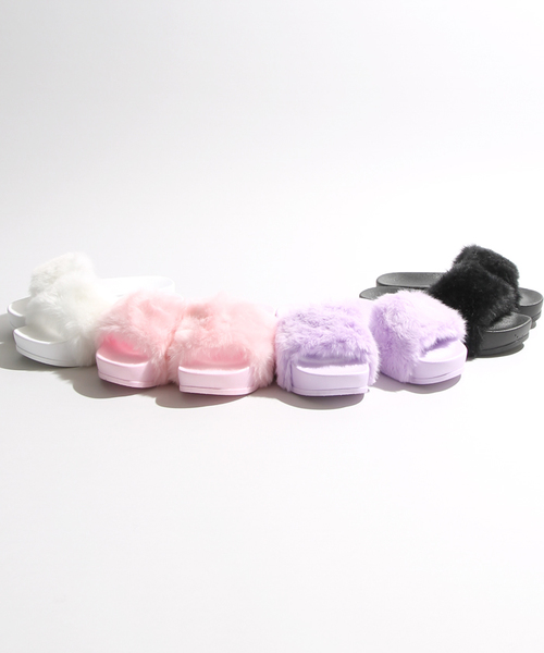 WEGO（ウィゴー）の「WEGO/厚底ファーサンダル（サンダル・レディース・ホワイト/ピンク/パープル/ブラック・LARGE/MEDIUM）」の11枚目の写真