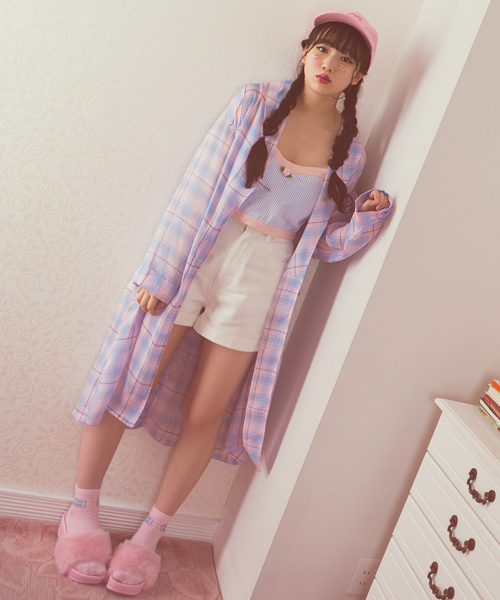 WEGO（ウィゴー）の「WEGO/厚底ファーサンダル（サンダル・レディース・ホワイト/ピンク/パープル/ブラック・LARGE/MEDIUM）」の14枚目の写真