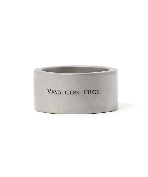 Vaya Con Dios(ヴァヤコンディオス)の「【VayaConDios/ヴァヤコンディオス】ステンレス製VDリング(リング・メンズ・アンティークシルバー/ブラック/シルバー・#21/#19/#17/#13/#11)」の7枚目の写真