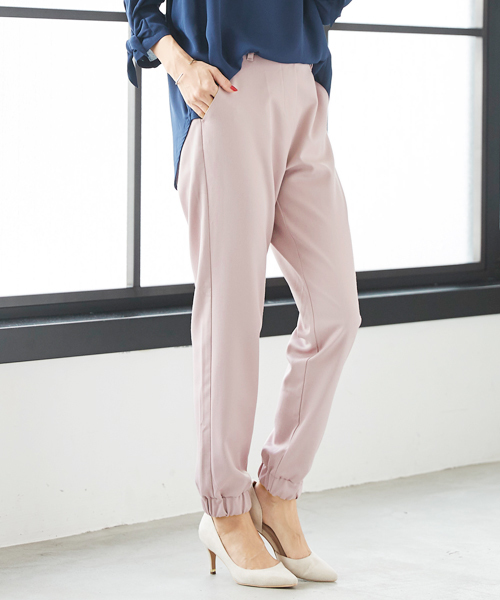 Pierrot（ピエロ）の「選べるS-Lサイズ展開◎高見え素材ジョガーパンツ（その他パンツ・レディース・ブラック/グレイッシュベージュ/ピンクベージュ/チャコール/ベージュ/ネイビー/ストライプ/グレー/ライトカーキ/スモークピンク・S/M/L）」の9枚目の写真