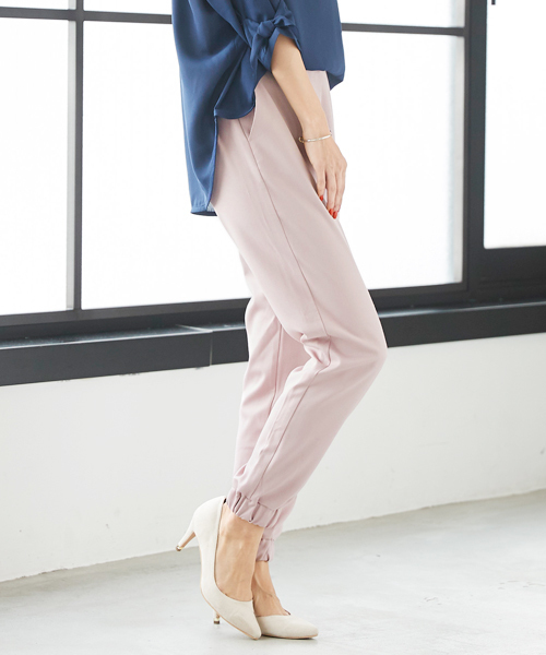 Pierrot（ピエロ）の「選べるS-Lサイズ展開◎高見え素材ジョガーパンツ（その他パンツ・レディース・ブラック/グレイッシュベージュ/ピンクベージュ/チャコール/ベージュ/ネイビー/ストライプ/グレー/ライトカーキ/スモークピンク・S/M/L）」の11枚目の写真