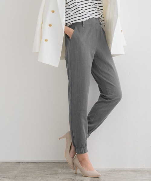 Pierrot（ピエロ）の「選べるS-Lサイズ展開◎高見え素材ジョガーパンツ（その他パンツ・レディース・ブラック/グレイッシュベージュ/ピンクベージュ/チャコール/ベージュ/ネイビー/ストライプ/グレー/ライトカーキ/スモークピンク・S/M/L）」の18枚目の写真