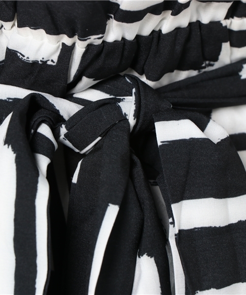 MERLOT（メルロー）の「ピアノストライプ柄ウエストリボンワンピース5779（ワンピース・レディース・レッド/ブルー/ブラック・FREE）」の7枚目の写真