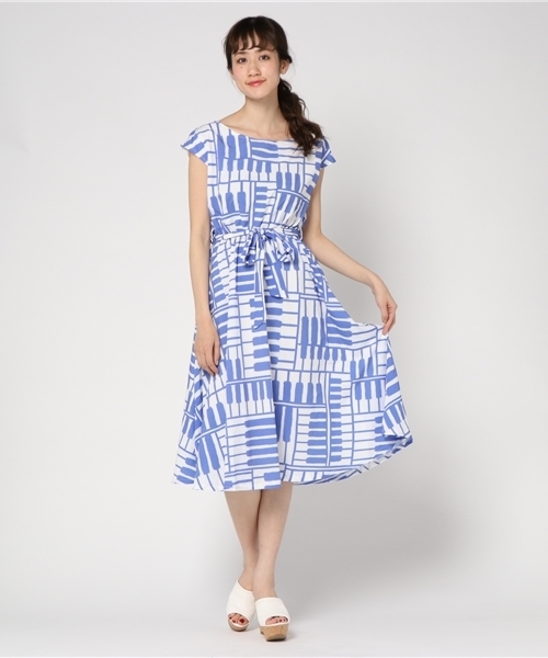 MERLOT（メルロー）の「ピアノストライプ柄ウエストリボンワンピース5779（ワンピース・レディース・レッド/ブルー/ブラック・FREE）」の8枚目の写真
