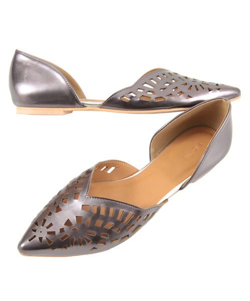 titivate（ティティベイト）の「ﾚｰｽｶｯﾄｾﾊﾟﾚｰﾄﾊﾟﾝﾌﾟｽ（パンプス・レディース・ライトグレー/ブルー/ブラック/カーキ/イエロー/ゴールド/グレー系その他/シルバー・L/M/S/LL）」の4枚目の写真