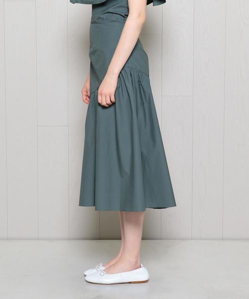 H　BEAUTY&YOUTH UNITED ARROWS（エイチビューティーアンドユースユナイテッドアローズ）の「＜H＞TYP FRILL SKIRT/ｽｶｰﾄ ◆（スカート・レディース・オリーブ/ブラック・MEDIUM/SMALL）」の4枚目の写真