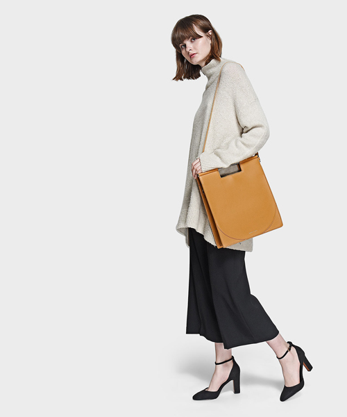 CHARLES & KEITH(チャールズ & キース)の「アンクルストラップメリージェーンヒール / ANKLE STRAP MARY JANE HEELS(パンプス・レディース・ブラック/ピンク/バーガンディー・23.5cm/25cm/23cm/24.5cm/22.5cm/25.5cm)」の9枚目の写真