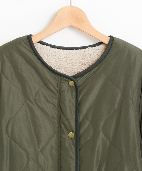 le.coeur blanc(ルクールブラン)の「ボア×キルティングリバーシブルコート(その他アウター・レディース・ブラック/アイボリー/カーキ・38)」の5枚目の写真