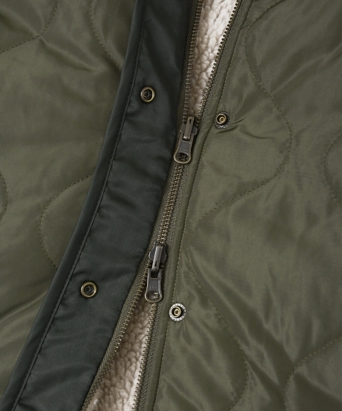 le.coeur blanc(ルクールブラン)の「ボア×キルティングリバーシブルコート(その他アウター・レディース・ブラック/アイボリー/カーキ・38)」の7枚目の写真