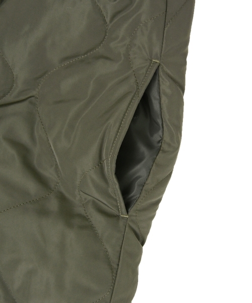 le.coeur blanc(ルクールブラン)の「ボア×キルティングリバーシブルコート(その他アウター・レディース・ブラック/アイボリー/カーキ・38)」の8枚目の写真