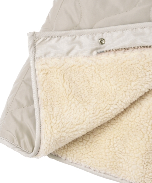 le.coeur blanc(ルクールブラン)の「ボア×キルティングリバーシブルコート(その他アウター・レディース・ブラック/アイボリー/カーキ・38)」の15枚目の写真