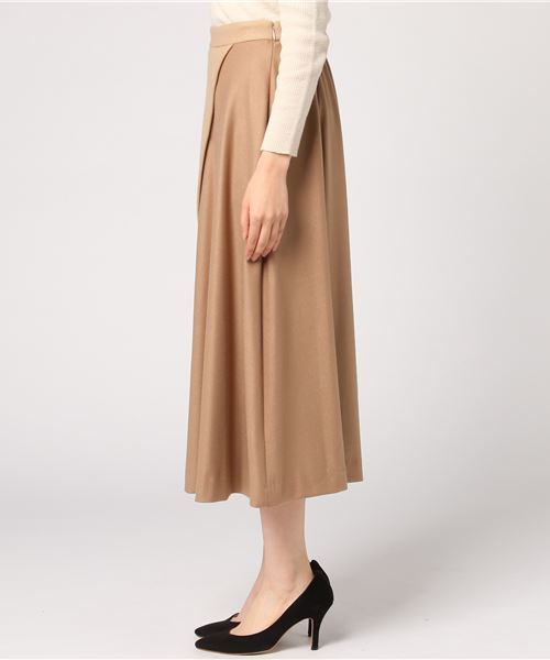 PEGGY LANA（ペギーラナ）の「Asymmetry Flare SK（スカート・レディース・ベージュ/イエロー系その他・1/2）」の4枚目の写真