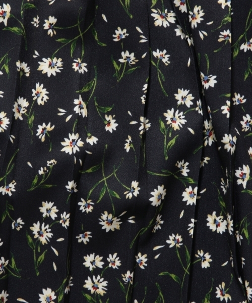 LOWRYS FARM（ローリーズファーム）の「ハナキリカエプリーツスカート　783105 （スカート・レディース・ネイビー/イエロー/ブルー・FREE）」の15枚目の写真