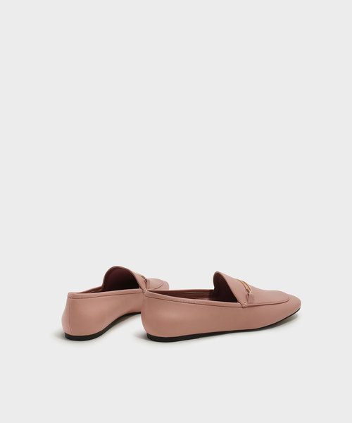 CHARLES & KEITH(チャールズ & キース)の「メタルディテールペニーローファー / METALLIC DETAIL PENNY LOAFERS(ローファー・レディース・ピンク/ライトベージュ/ブラック・25cm/23cm/24.5cm/22.5cm/23.5cm)」の11枚目の写真