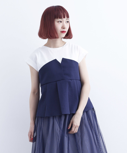 MERLOT(メルロー)の「ビスチェ付きカットソー712-6527(Tシャツ/カットソー・レディース・ブラック/ネイビー/イエロー/グリーン・FREE)」の3枚目の写真