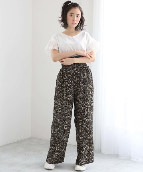 one after another NICE CLAUP(ワンアフターアナザーナイスクラップ)の「袖フリル切替えTシャツ(Tシャツ/カットソー・レディース・ベージュ/オフホワイト/サックスブルー/ラベンダー/スミクロ・FREE)」の9枚目の写真